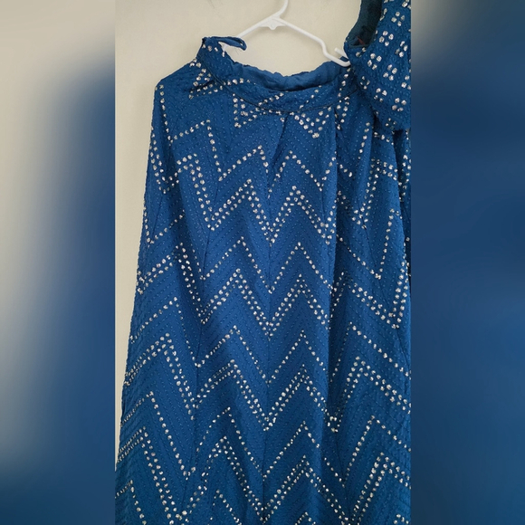 Blue Sequin Thread Embroidered Faux Georgette Lehenga Choli - Picture 6 of 15